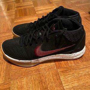 Nike Kobe A.D “black gum” great condition